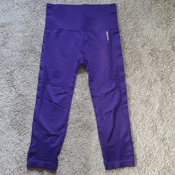 Gymshark Purple Capris - Picture 2 of 4